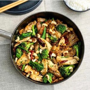 Chinese Chicken, Broccoli and Cashew Nuts
